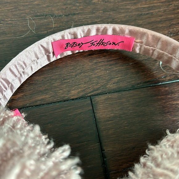 Betsey Johnson Pink Ear Muffs (fancy) - Picture 3 of 6